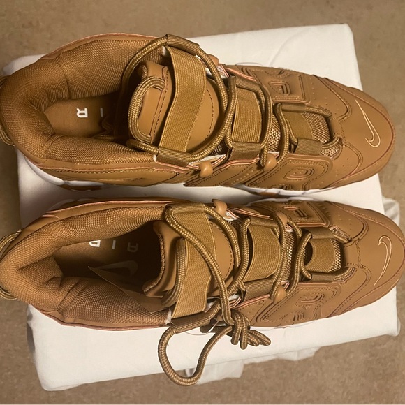 Nike Air More Uptempo Flax AA4060-200 men’s size 11 - Picture 4 of 8